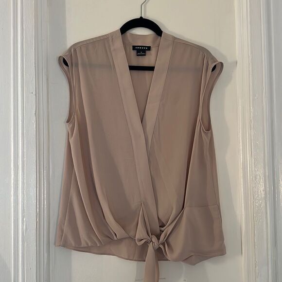 Creamy beige blouse with tie detail - M - Picture 1 of 3